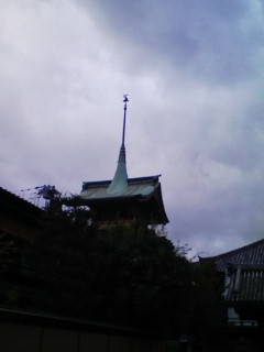 自宅から美術館へ_f0082794_2341350.jpg